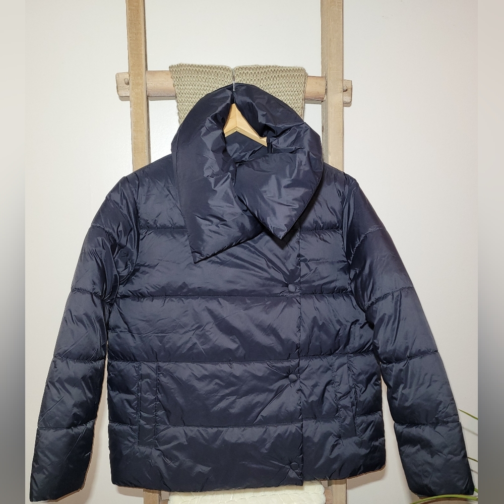 Banana Republic Women's Puffer Jacket (Petite Collection)